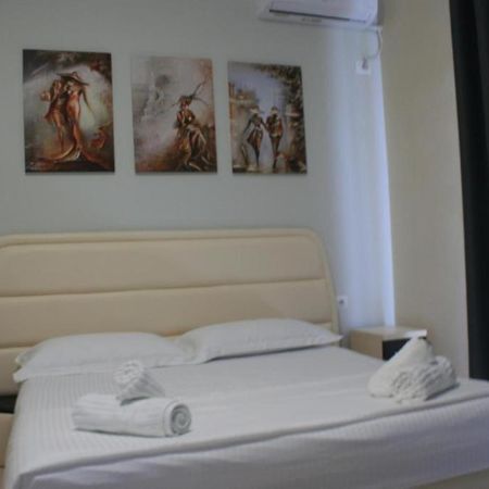 Apartments In Potam Himare Exterior photo