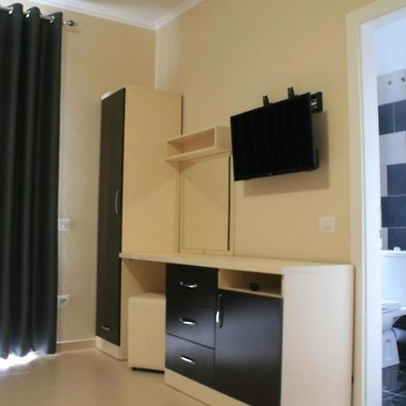 Apartments In Potam Himare Exterior photo