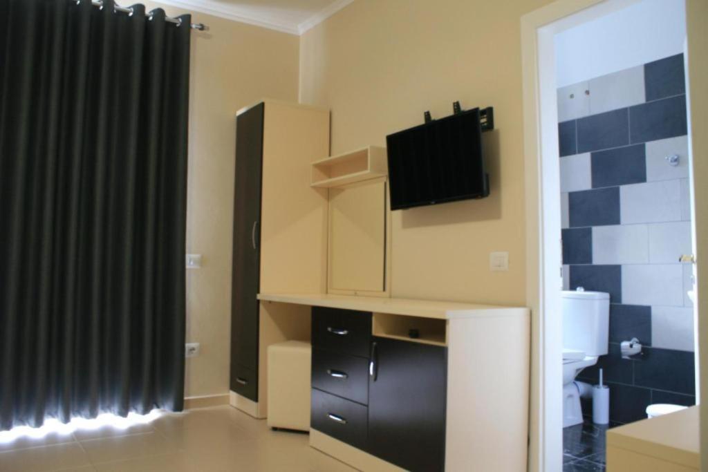 Apartments In Potam Himare Exterior photo