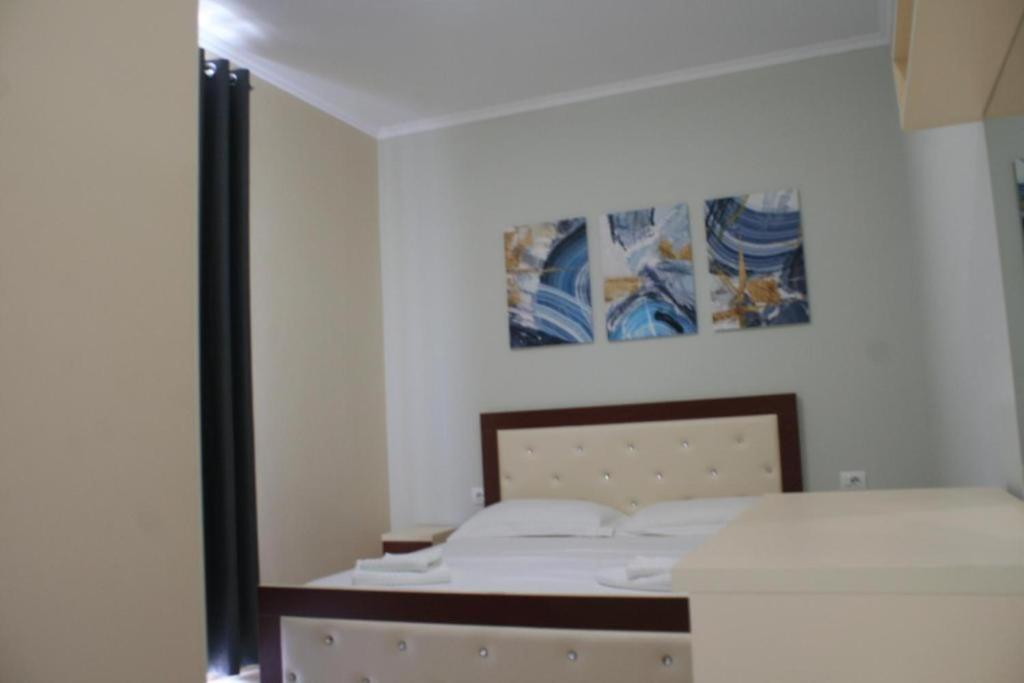 Apartments In Potam Himare Exterior photo