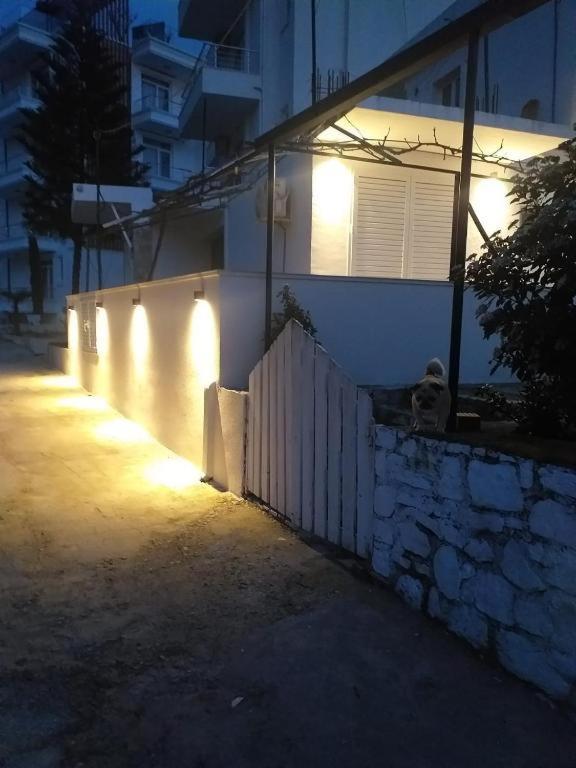 Apartments In Potam Himare Exterior photo