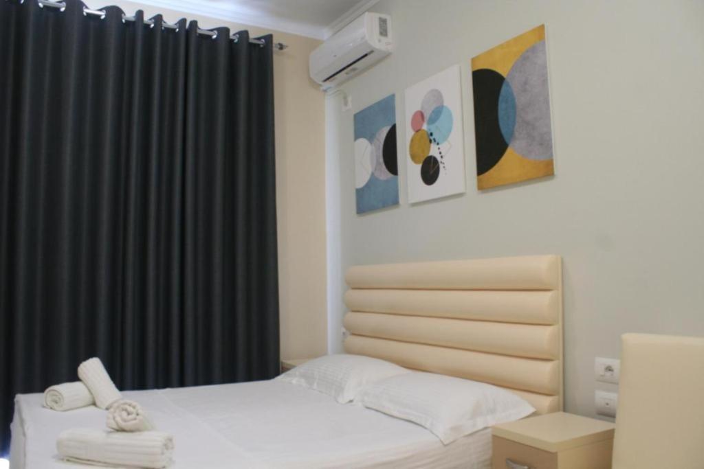 Apartments In Potam Himare Exterior photo